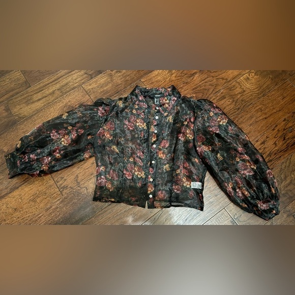 Forever 21 Sheer Floral long Sleeve Blouse Size Medium Gently Used - Picture 4 of 9